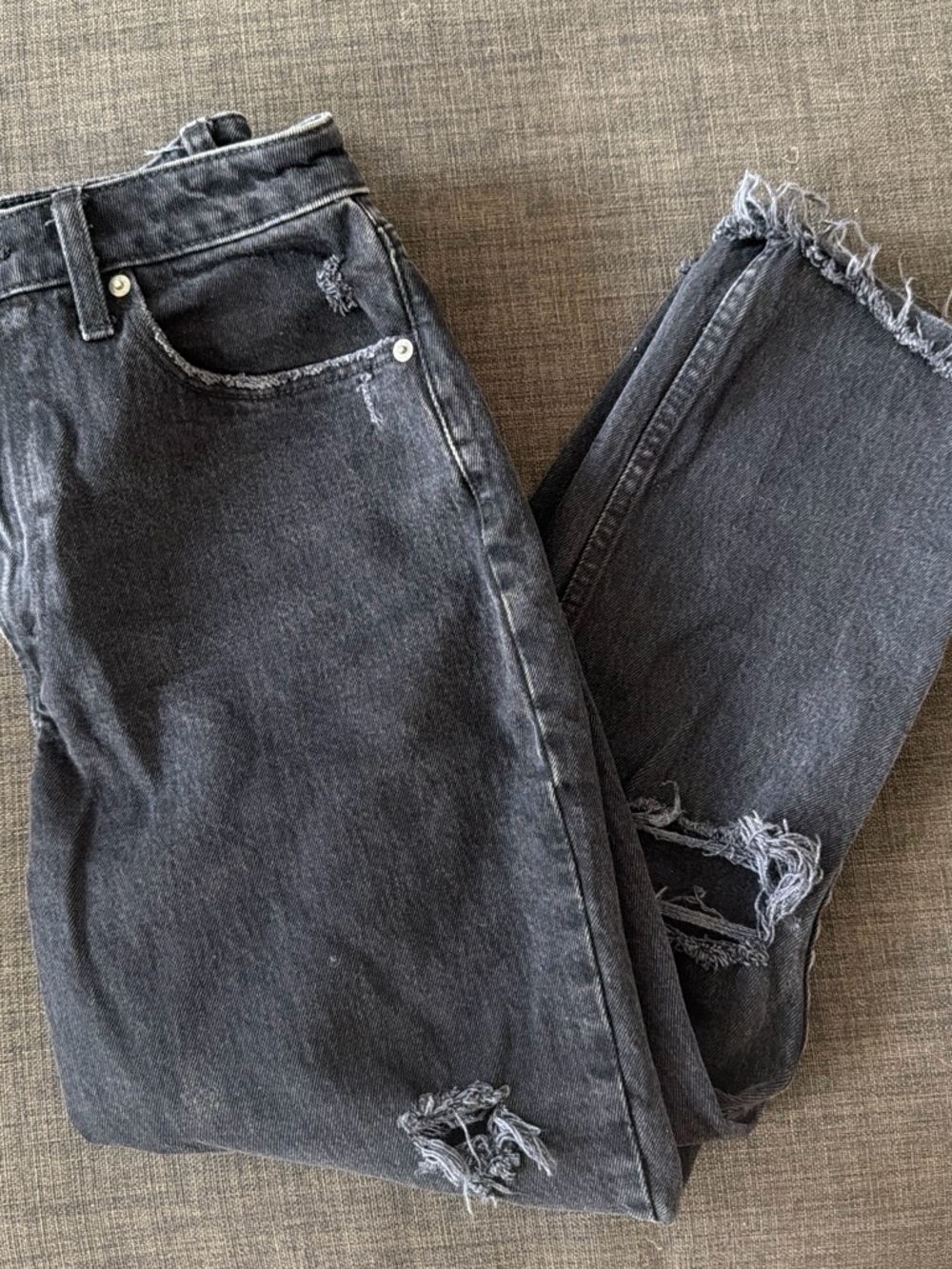 Abercrombie “The Mom” High Rise Ankle Jean